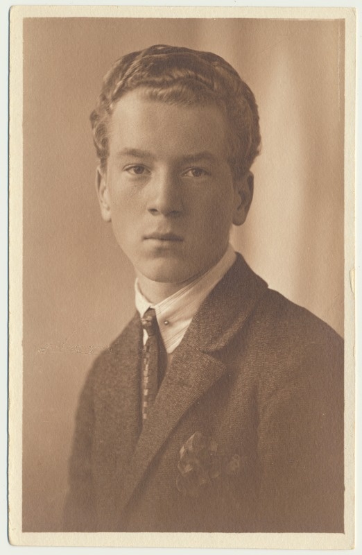 foto, Olev Kukk, rinnaportree, u 1928, foto A. Kukk