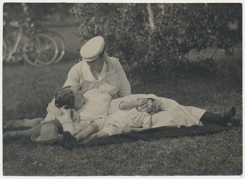 foto, Jaan, Anna ja Olev Kukk, looduses, Venemaa, Zeja, u 1915