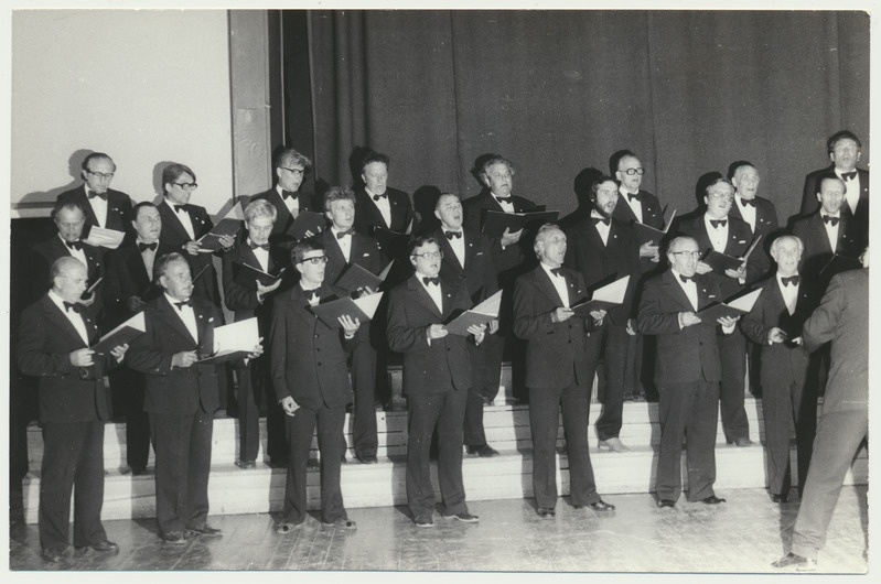 foto, Viljandimaa, Suure-Jaani, meeskoor Sakala, 1980
