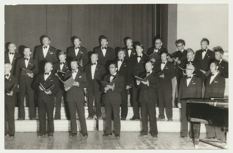 foto, Viljandimaa, Suure-Jaani, meeskoor Sakala, 1980