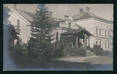 fotopostkaart, Viljandi, uus mõisahoone , u 1915, foto J. Riet?  duplicate photo