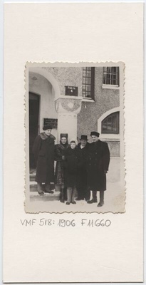 foto, Viljandi, Pikk tn 4, haridusosakonna töötajad, u 1955  duplicate photo