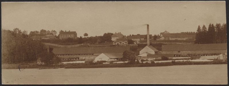 fotopostkaart, Viljandi, Sammuli, tellisetehas, elamud, järv u 1915