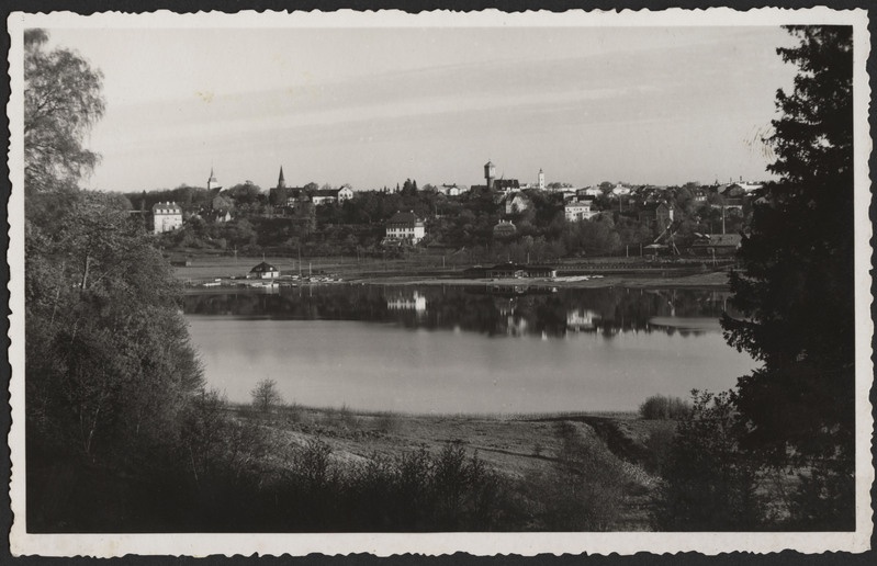 fotopostkaart, Viljandi, järv, elamud mäeveerul, spordiklubi, rannahoone, u 1935