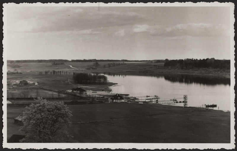 fotopostkaart, Viljandi, heinamaa, spordiklubi, rannahoone, Mädalepik, järv, u 1935, foto M. Teng