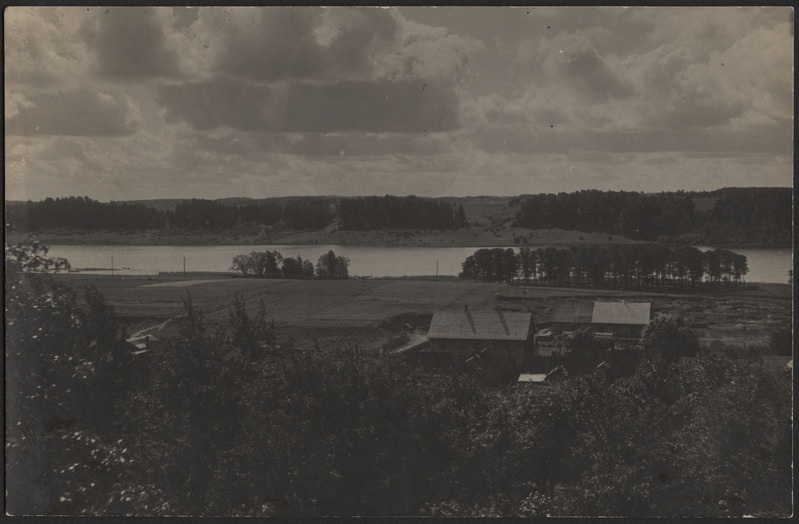 fotopostkaart, Viljandi, järveäärne heinamaa, põllulapid, kruusakarjäär, Mädalepik, järv, vastaskallas, u 1922