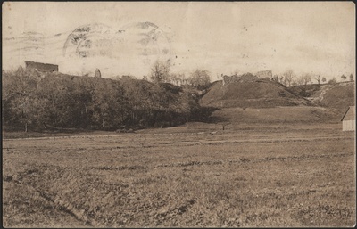 trükipostkaart, Viljandi, järveäärne heinamaa, lossimäed, u 1905  duplicate photo