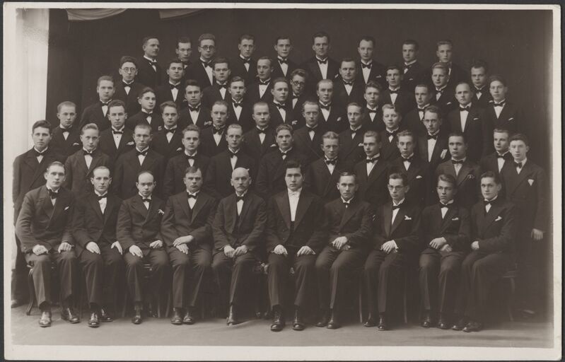 fotopostkaart, Viljandi Helikunsti Seltsi meeskoor (hiljem Sakala), dirigent A. Pung, u 1930