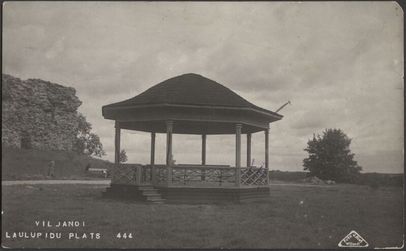 fotopostkaart, Viljandi, lossimäed, II Kirsimägi, paviljon, u 1928, foto J. Riet