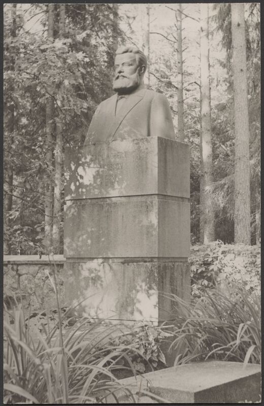 fotopostkaart, Pärnumaa, Kurgja, C. R. Jakobsoni hauasammas, u 1935