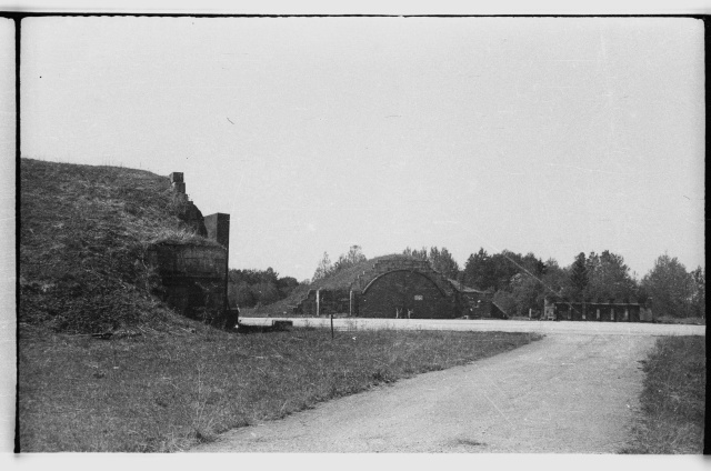 Airfield and missile base in Virumaa; Angari