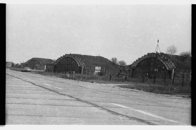 Airfield and missile base in Virumaa; Angari
