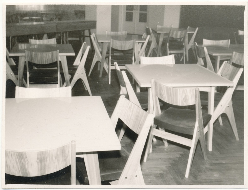 Mööbel söökla-restoranis Koit