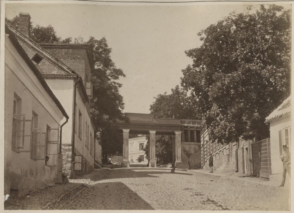 Castle Street and English Bridge