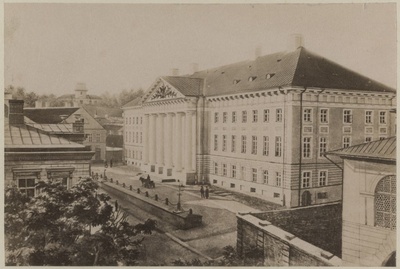 Main building of the University of Tartu  duplicate photo
