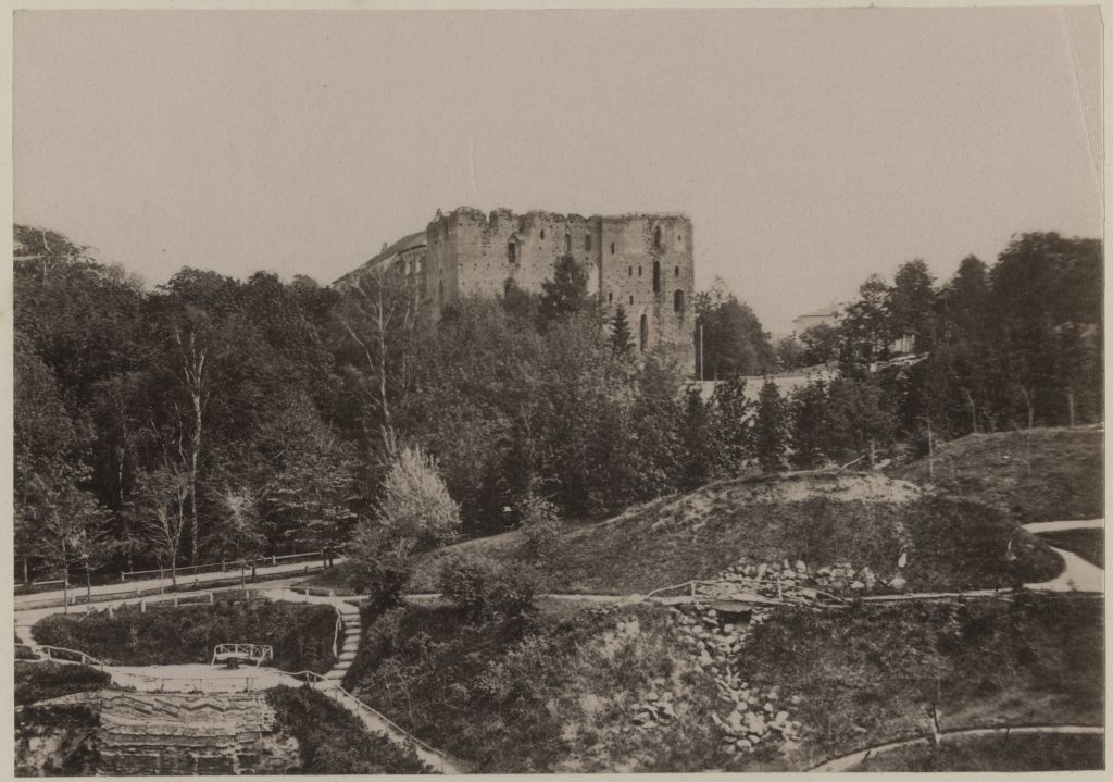Ruins of the Tartu Toom Church across Toomeoru