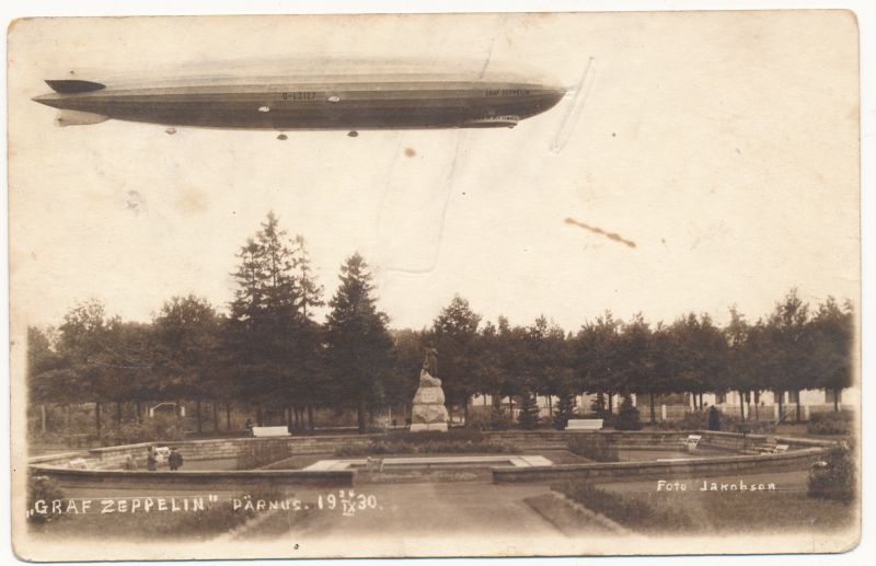 Postcard. *graf Zeppelin* Pärnu 24. Ix 1930. Photo: Jakobson.