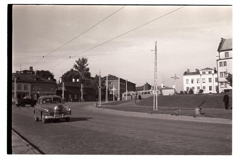 Tallinn, Pärnu highway over Tõnismäe.