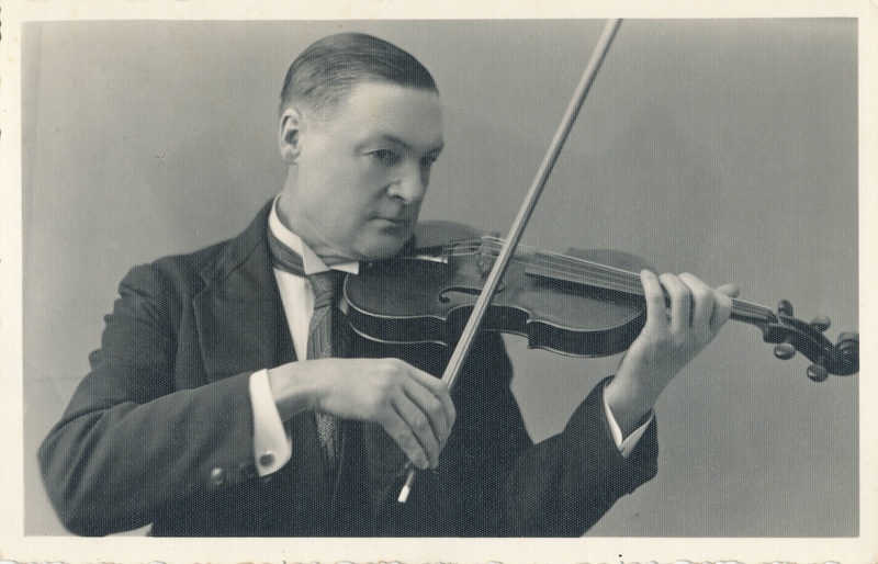 Viiulikunstnik Juhan Kotkas