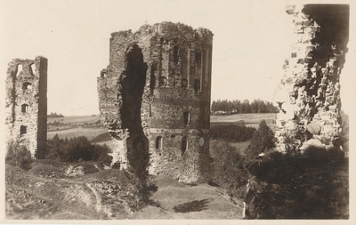 Vatseliina varemed  similar photo