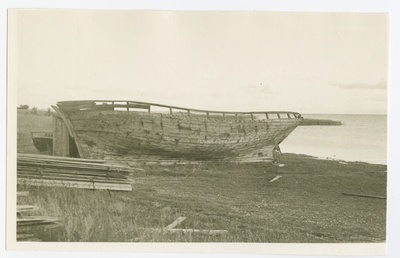 Sailing ship "Triin" wreck in Hiiumaal Puulaiu port  similar photo