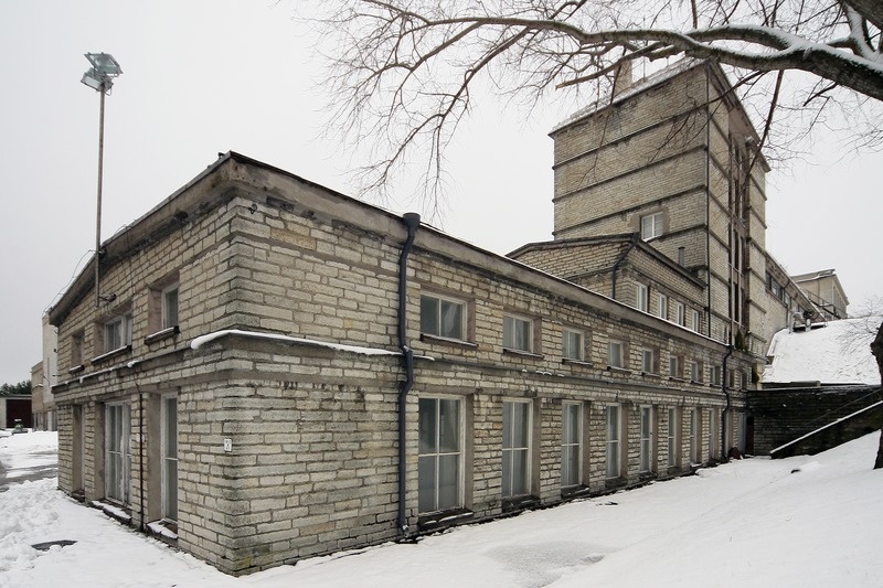 Tallinna Filterveevärk Järvevana teel Ülemiste järve kaldal. Arhitektid Karl Burman (esialgne projekt) ja Erich Jacoby