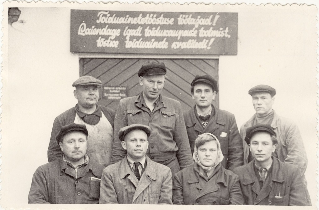 Valga Veinitehase viinamarjaveinide tsehhi kommunistliku töö brigaad