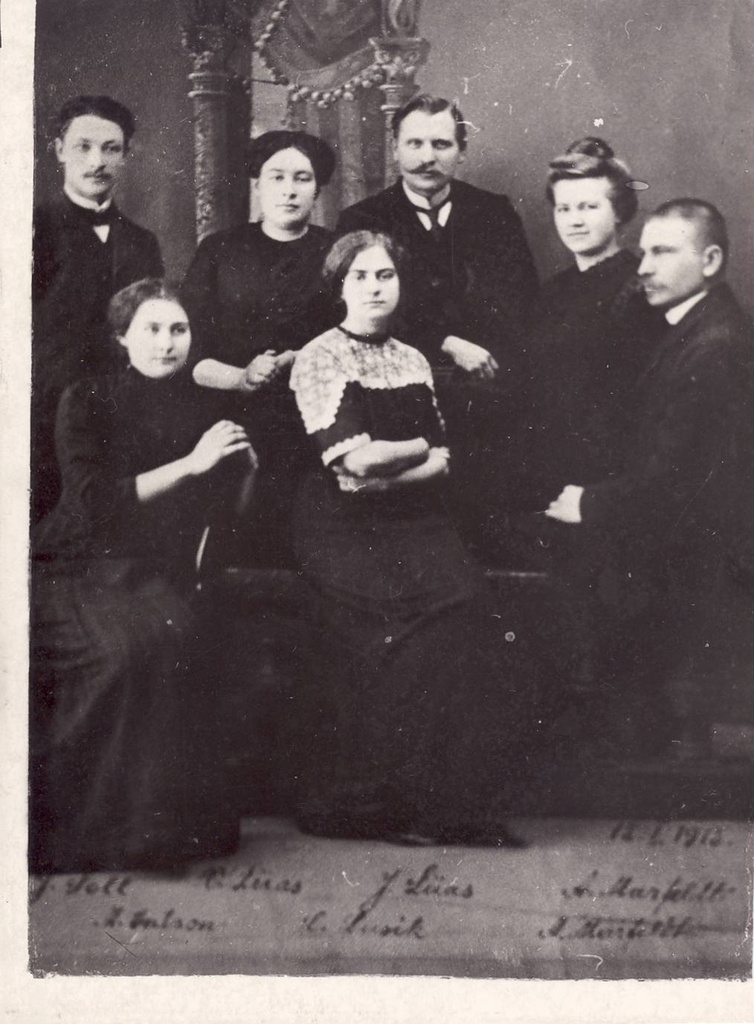 Foto. Tõrva koolide õpetajad