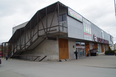 Rakvere Turu kaubamaja. AB Eek & Mutso: Madis Eek, Reio Avaste rephoto
