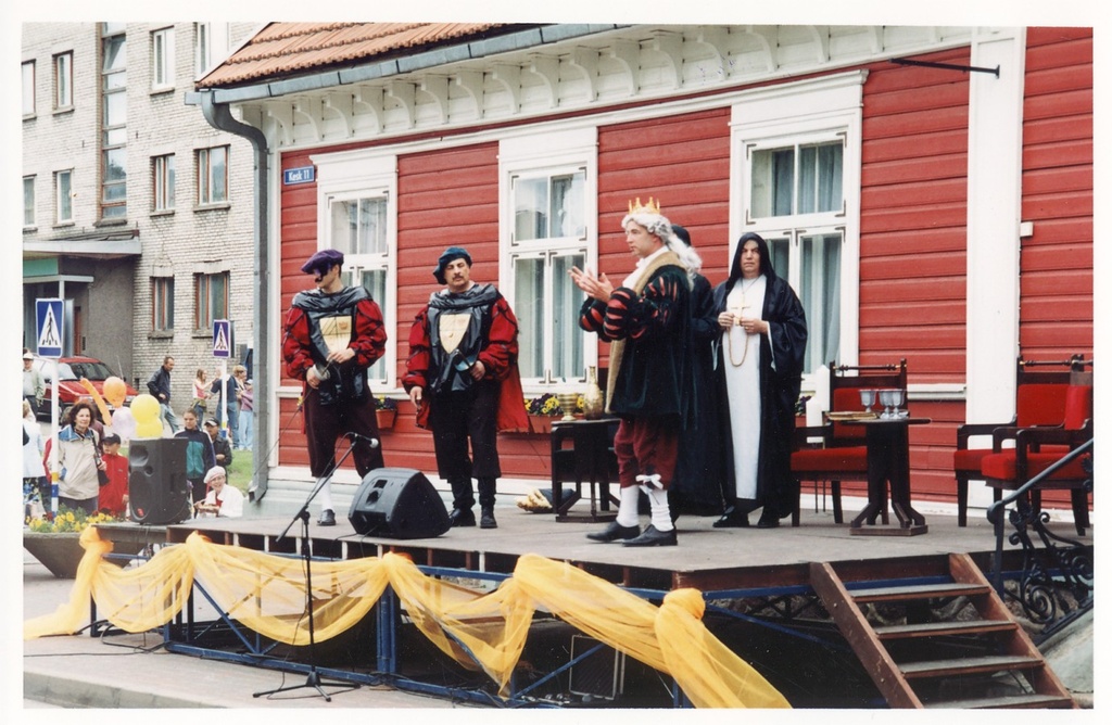 Valga linna legendi lavastamine