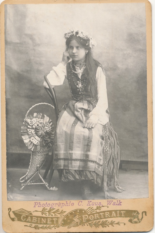 Valga neiu Marie Kuivas