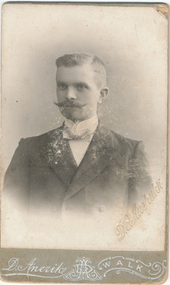 Anto Eirand  duplicate photo
