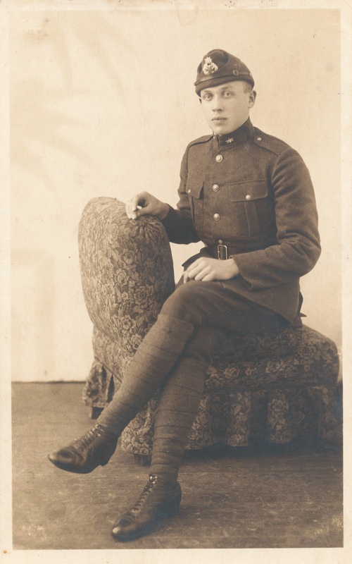 Eesti sõdur soomusrongide rügemendist