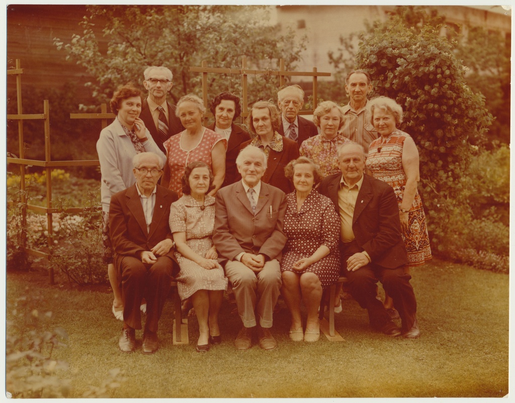 värvifoto, Eesti Looduskaitse Selts, Viljandi osakond, liikmed, u 1980 sh H. Toomet, A. Juttus, E. Piir