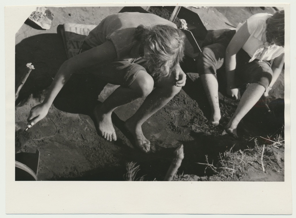 foto Kolga-Jaani khk Siimussaare arheoloogilised väljakaevamised 1963 foto A. Kiisla