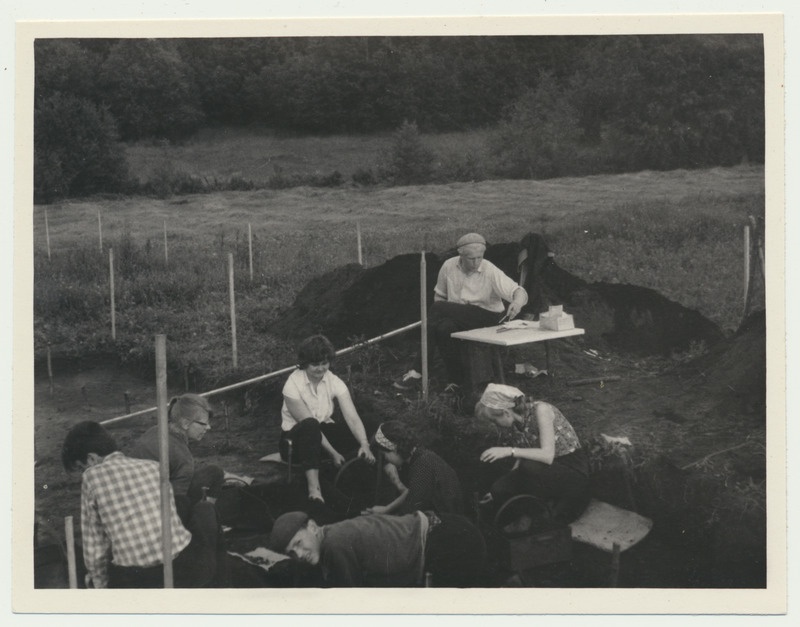 foto Kolga-Jaani khk Siimussaare arheoloogilised väljakaevamised 1962 foto U. Roosimaa