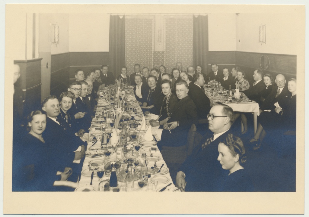 foto, Viljandi, Lossi tn 31, J. Rummu (Rummo) kohvik, sisevaade, u 1935, foto E. Rang, avati 1936