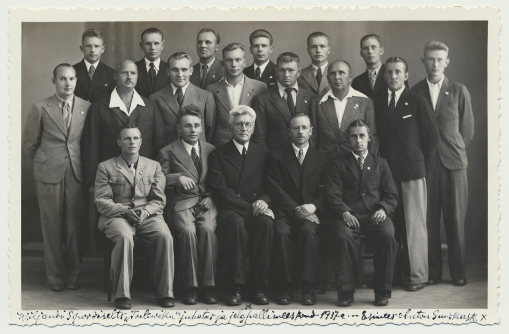 foto, Viljandi, spordiseltsi Tulevik juhatus ja jalgpall'i meeskond 1937 foto E. Rang