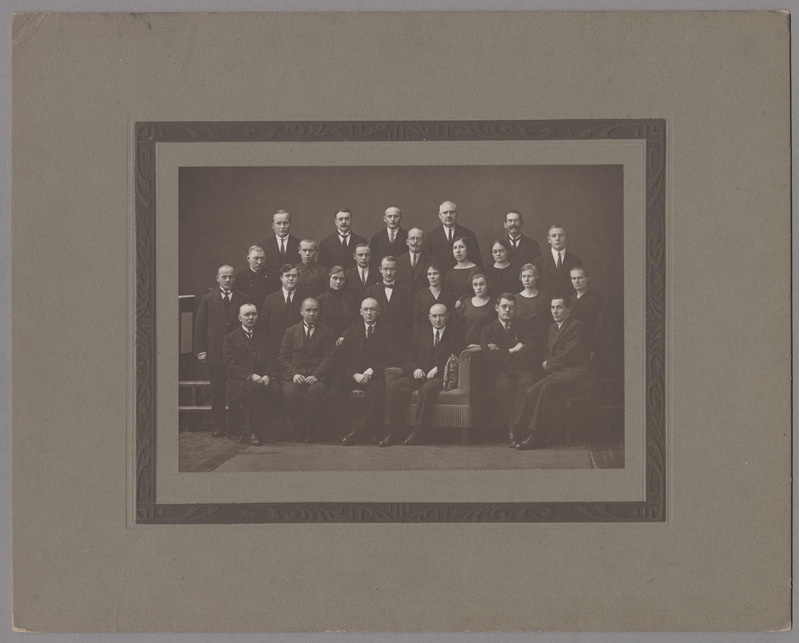 foto papil, Eesti Panga Viljandi osakond, grupp, 1925