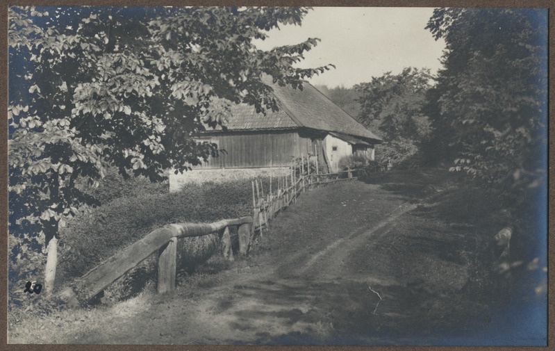 foto albumis, Viljandi mõis, sepikoda, u 1910 foto J.Riet