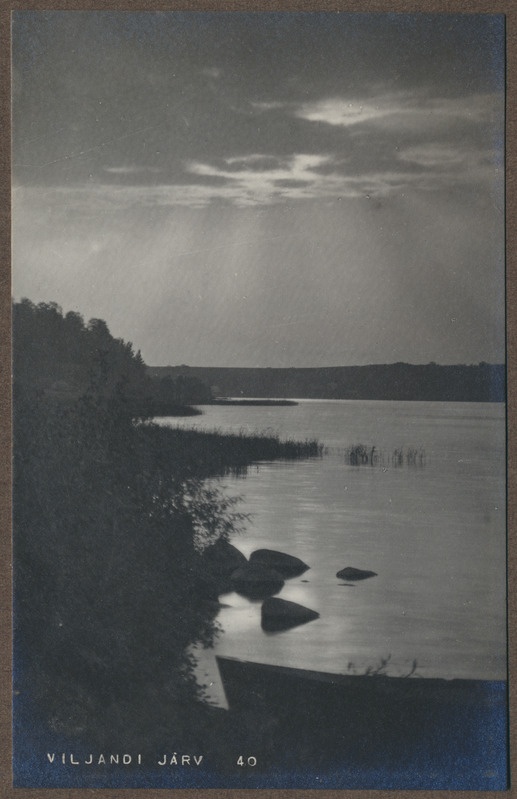 foto albumis, Viljandi, järv Männimäe alt, u 1920, foto J. Riet