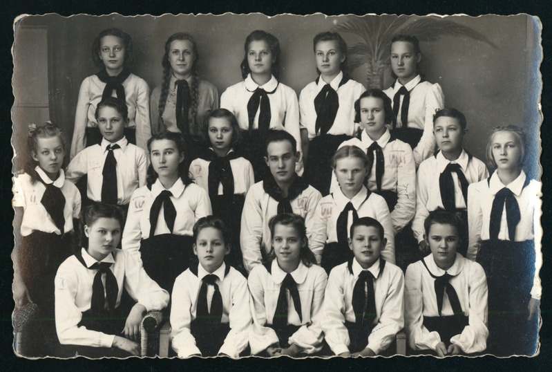 foto, Halliste khk, Mõisaküla, pioneerid, 17.11.1940, foto A. Soots (Kilingi-Nõmme)