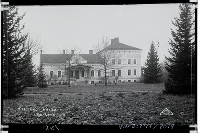fotonegatiiv, Viljandi mõis, peahoone (nn Uus loss), u 1910, foto J. Riet  duplicate photo