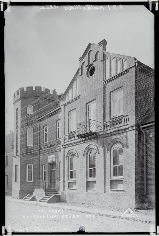 fotonegatiiv, Viljandi, Jakobsoni tn 16, von Strycki maja, 1929-st kaitseliidu maja, u 1930, foto J. Riet