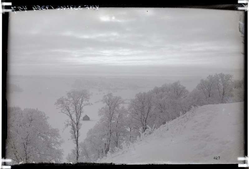 fotonegatiiv, Viljandi lossimäed, vaade järvele, talv, u 1930, foto J. Riet