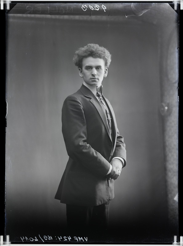 fotonegatiiv, Hartius? Möller, näitleja, 3/4 portree 1909 foto J. Riet