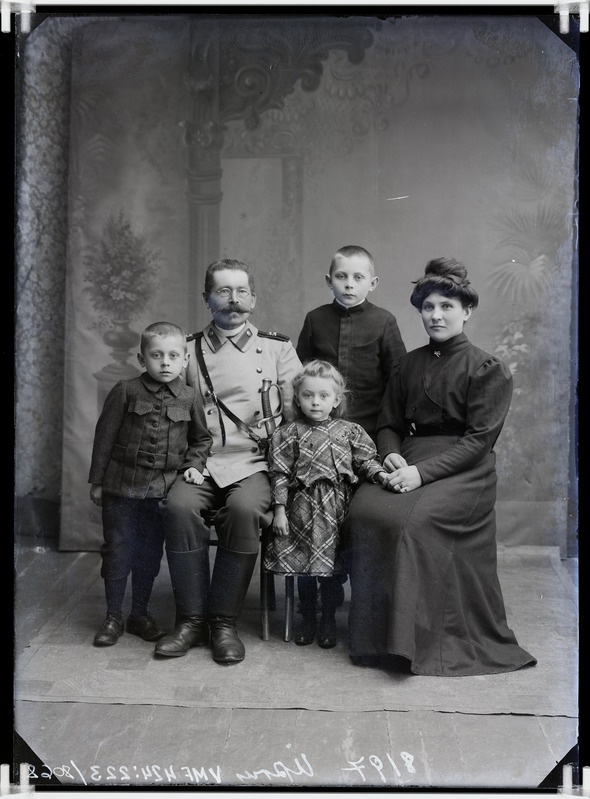 fotonegatiiv, Werncke, mees, naine, rinnaportree 1901 foto J.Riet