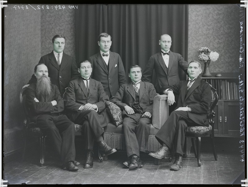 fotonegatiiv, Viljandi Käsitööliste Selts, peokorraldajad 1925 foto J.Riet