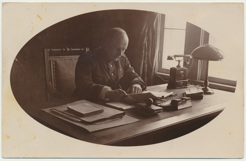 foto, Artur Tenno, töölaua taga u 1938