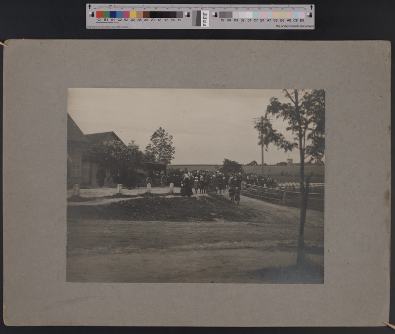 foto pappalusel, Viljandi, Eesti Vabadussõjas langenud Jüri Köögard'i matuserongkäik, juuni 1919